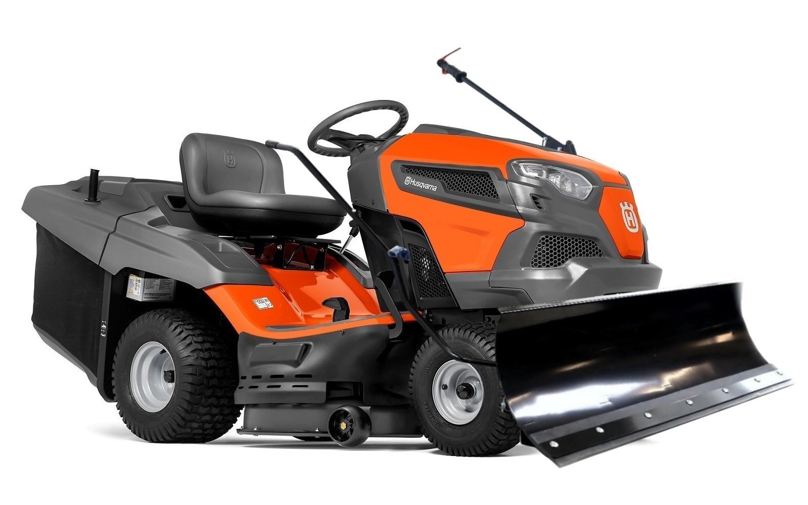 a-2.jpg HUSQVARNA Rasentraktor TC 238T – mit Schneeschild 120Plus – Bild 1